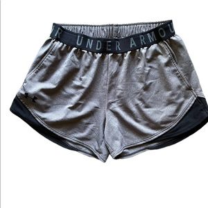 ❗LAST CALL Under Armour Gray and Black Athletic Shorts